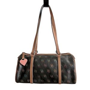 COPY - VINTAGE DOONEY & BOURKE BARREL BLACK MULTICOLOR ZIPPER CHARM HEART PURSE…